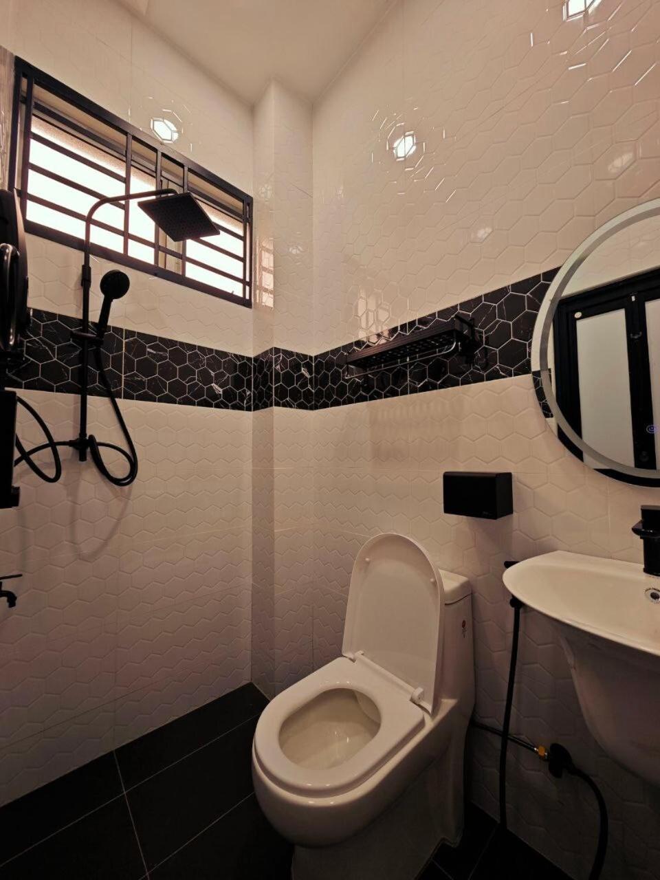 Holiday home Zen At Austin - Sleep 13 Pax-10 Min To Aeon Tebrau